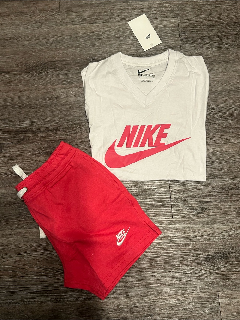 Nike White V-Neck Tee with dark pink Athletic Shorts women’s small